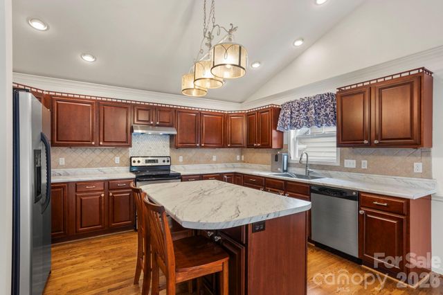 315 Charlestown Drive, Hendersonville, NC 28792