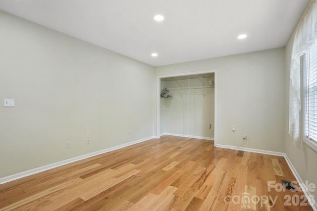 315 Charlestown Drive, Hendersonville, NC 28792