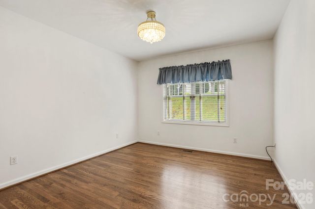 315 Charlestown Drive, Hendersonville, NC 28792