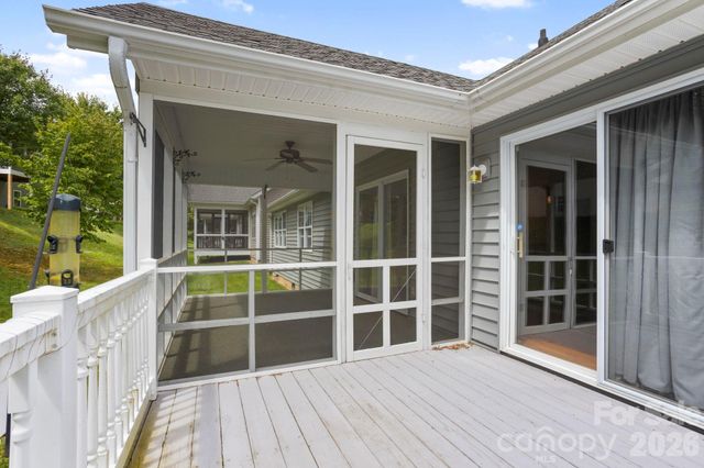 315 Charlestown Drive, Hendersonville, NC 28792