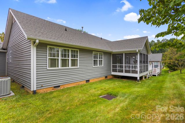 315 Charlestown Drive, Hendersonville, NC 28792