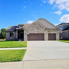 18620 Stallmann Drive, Macomb Township, MI 48042