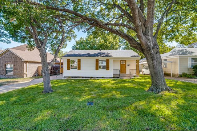 4821 Langley Road, River Oaks, TX 76114