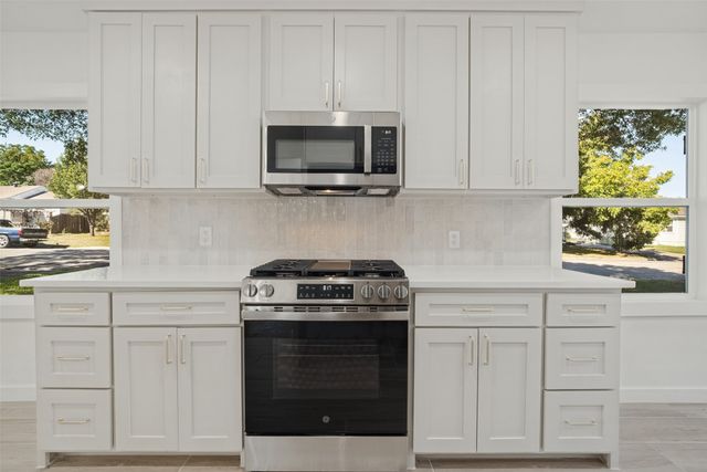 4821 Langley Road, River Oaks, TX 76114