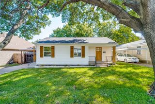 4821 Langley Road, River Oaks, TX 76114