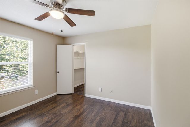 2200 E Trinity Mills Road 402, Carrollton, TX 75006