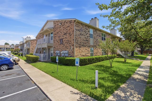 2200 E Trinity Mills Road 402, Carrollton, TX 75006