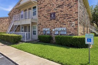 2200 E Trinity Mills Road 402, Carrollton, TX 75006