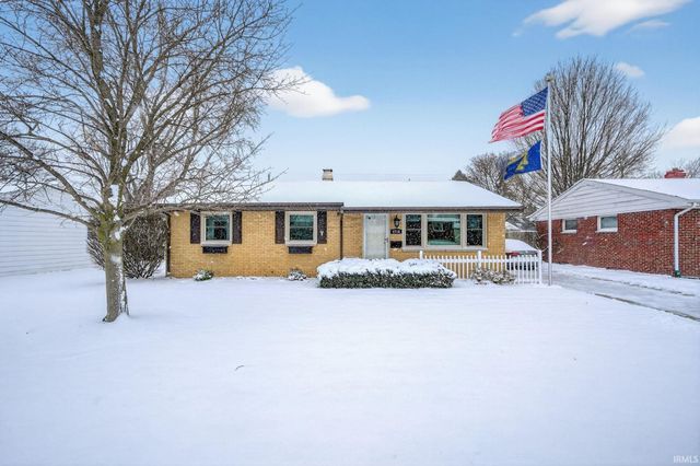 2716 Kettering Drive, South Bend, IN 46635