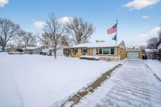 2716 Kettering Drive, South Bend, IN 46635