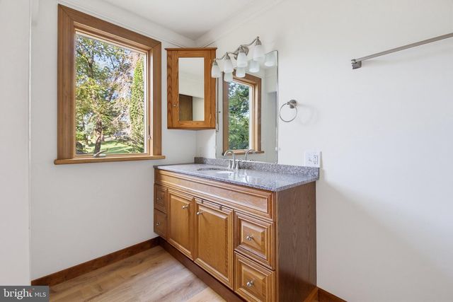 78 PARKVIEW DR, Elizabethtown, PA 17022