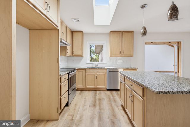 78 PARKVIEW DR, Elizabethtown, PA 17022