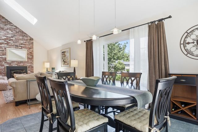 78 Macintosh Ln 78, Boxborough, MA 01719