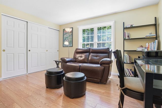 78 Macintosh Ln 78, Boxborough, MA 01719