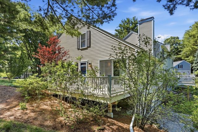78 Macintosh Ln 78, Boxborough, MA 01719