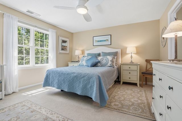 78 Macintosh Ln 78, Boxborough, MA 01719