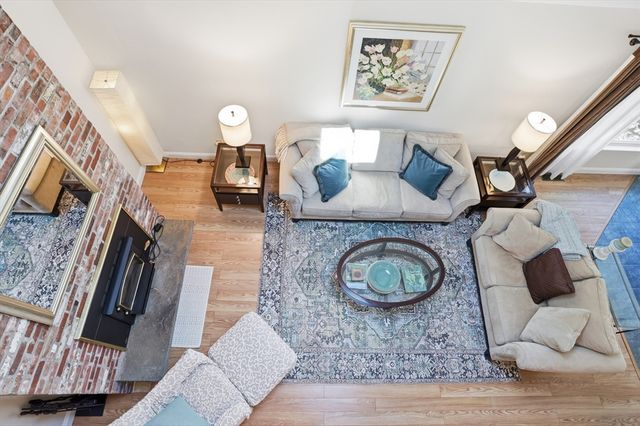78 Macintosh Ln 78, Boxborough, MA 01719