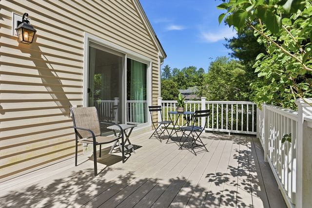 78 Macintosh Ln 78, Boxborough, MA 01719