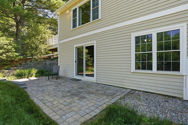 78 Macintosh Ln 78, Boxborough, MA 01719