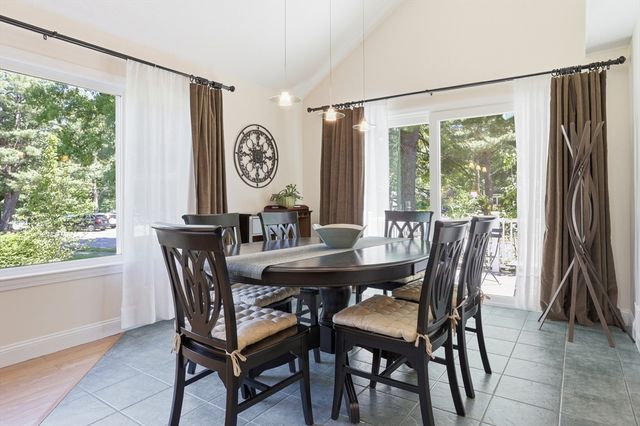 78 Macintosh Ln 78, Boxborough, MA 01719
