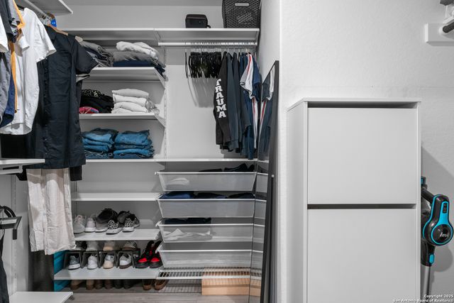 1307 Flame Tanager, San Antonio, TX 78245