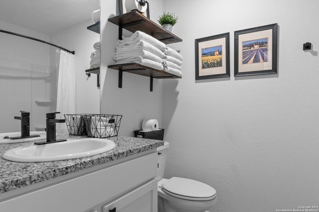 1307 Flame Tanager, San Antonio, TX 78245