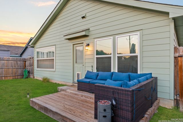 1307 Flame Tanager, San Antonio, TX 78245