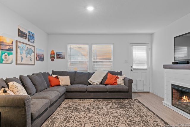 1307 Flame Tanager, San Antonio, TX 78245