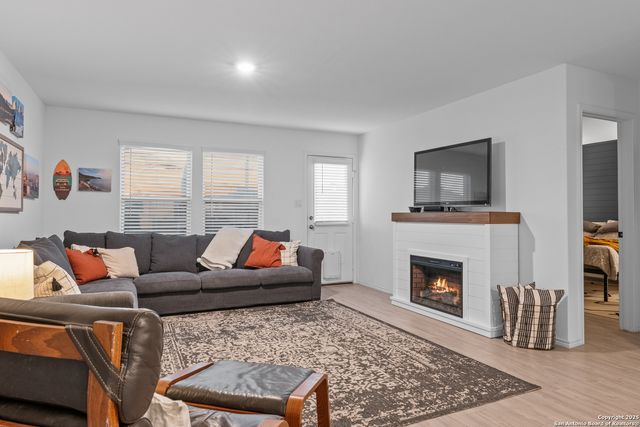 1307 Flame Tanager, San Antonio, TX 78245