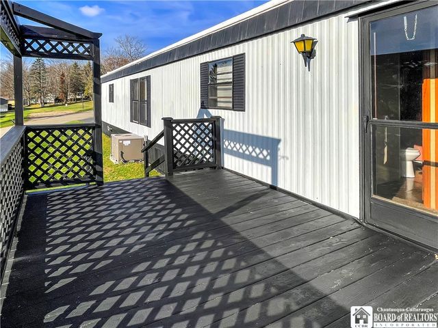 136 7th Greenhurst Village Drive, Ellery, NY 14701