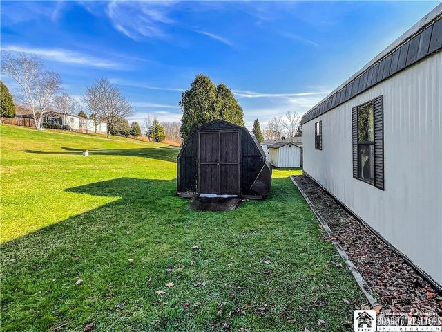 136 7th Greenhurst Village Drive, Ellery, NY 14701