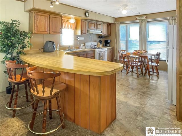 136 7th Greenhurst Village Drive, Ellery, NY 14701