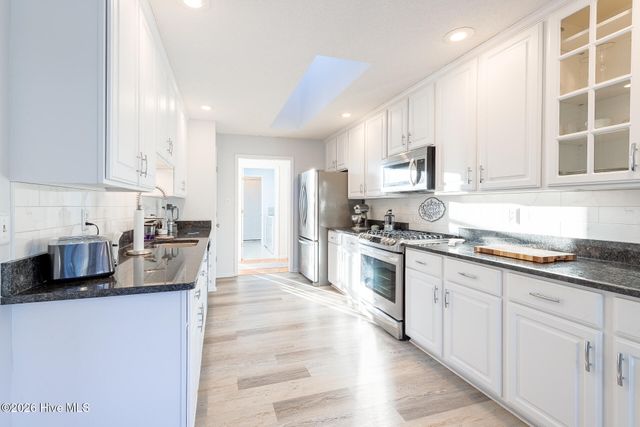 208 Eighth Street, New Bern, NC 28560