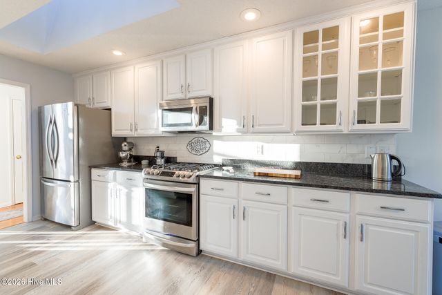 208 Eighth Street, New Bern, NC 28560