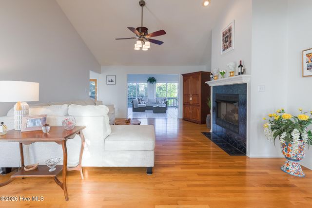 208 Eighth Street, New Bern, NC 28560