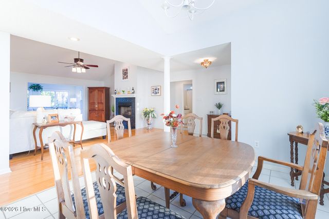 208 Eighth Street, New Bern, NC 28560