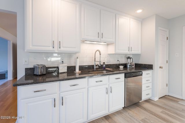 208 Eighth Street, New Bern, NC 28560