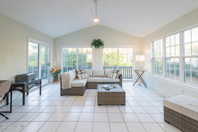 208 Eighth Street, New Bern, NC 28560