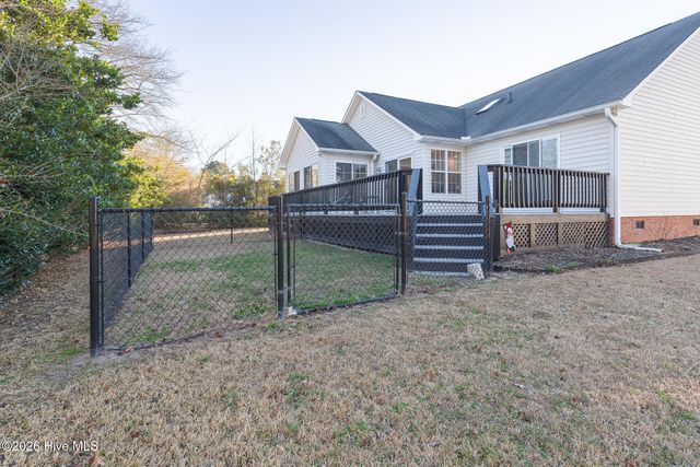 208 Eighth Street, New Bern, NC 28560