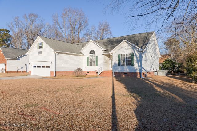 208 Eighth Street, New Bern, NC 28560