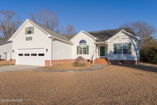 208 Eighth Street, New Bern, NC 28560
