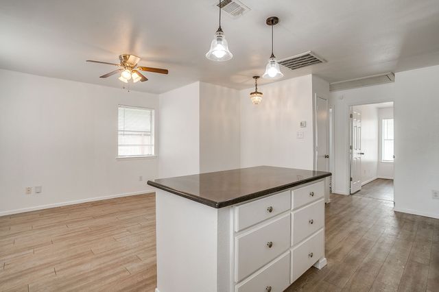 1421 5th Avenue, Fort Worth, TX 76104
