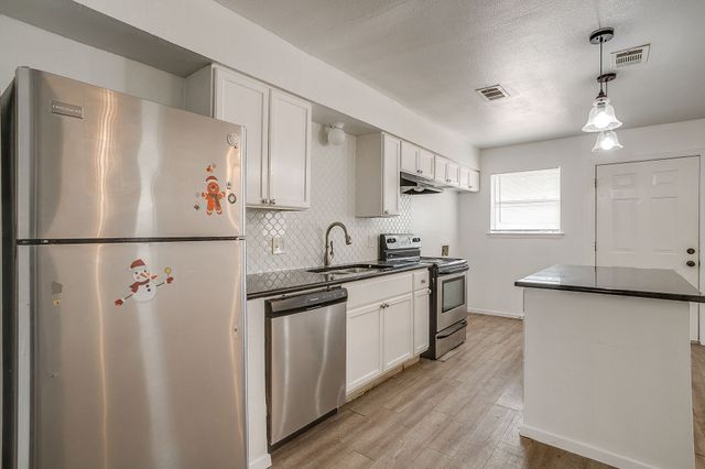 1421 5th Avenue, Fort Worth, TX 76104