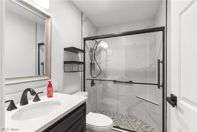 391 Kathleen Drive, Jefferson, OH 44047