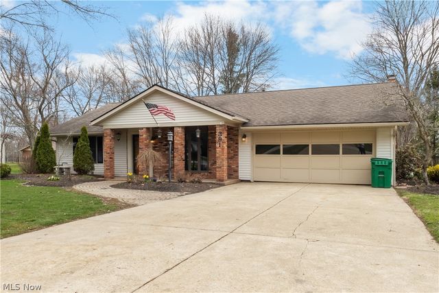 391 Kathleen Drive, Jefferson, OH 44047