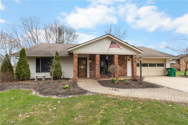 391 Kathleen Drive, Jefferson, OH 44047