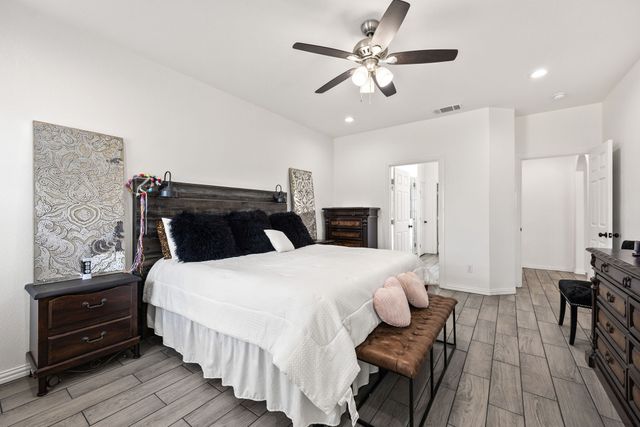 150 Browning Court, Springtown, TX 76082