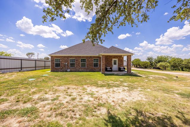 150 Browning Court, Springtown, TX 76082