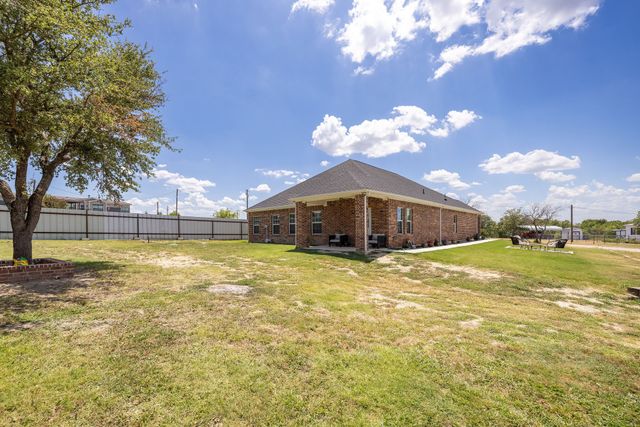 150 Browning Court, Springtown, TX 76082