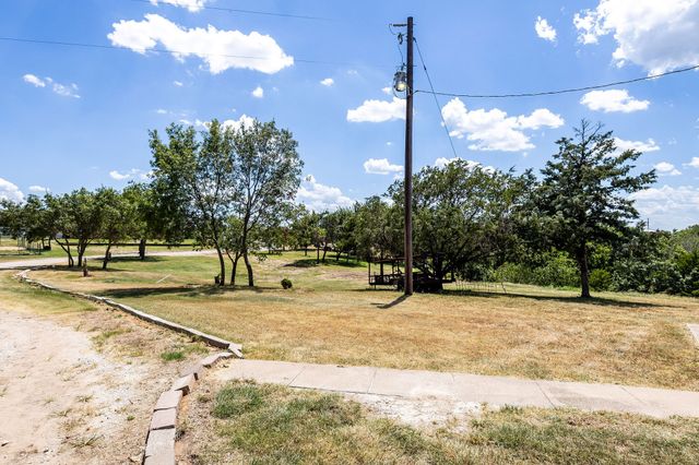 150 Browning Court, Springtown, TX 76082